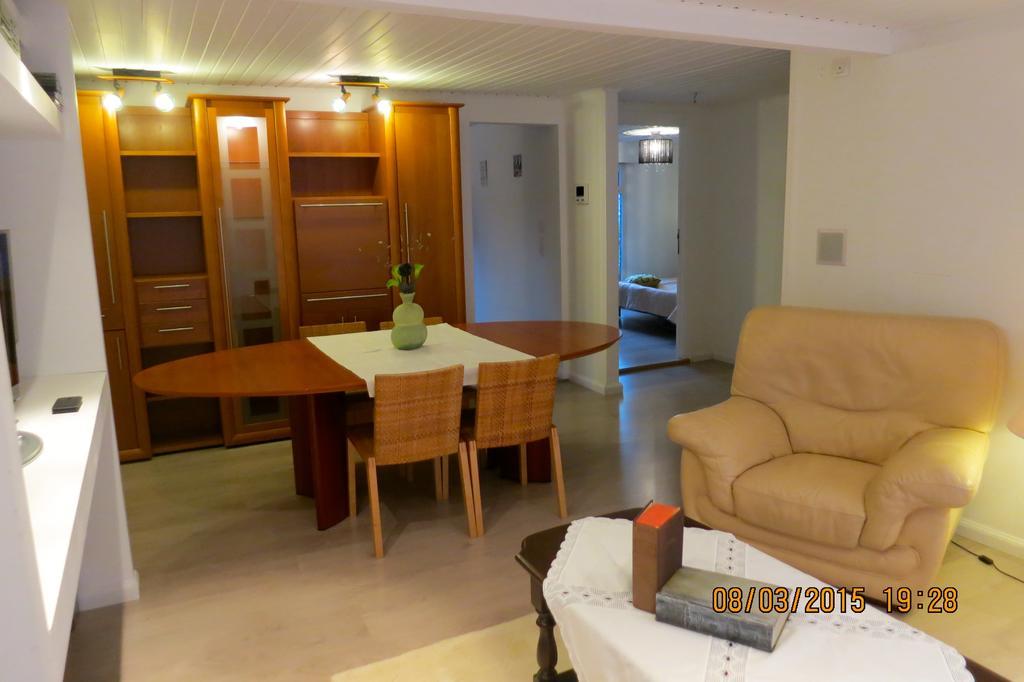 Holiday Home Harmony Brecht Стая снимка